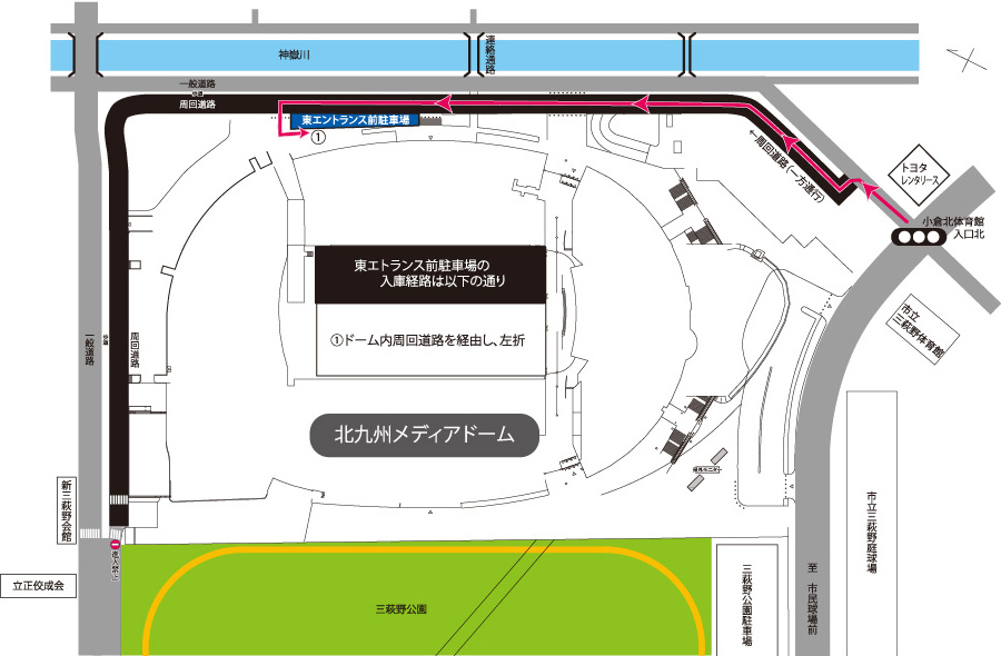 東エントランス前駐車場進入経路図をモーダルウィンドウで拡大表示します。